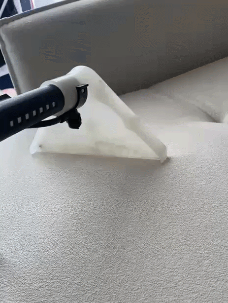 Sofá higienizado pela LimpSul